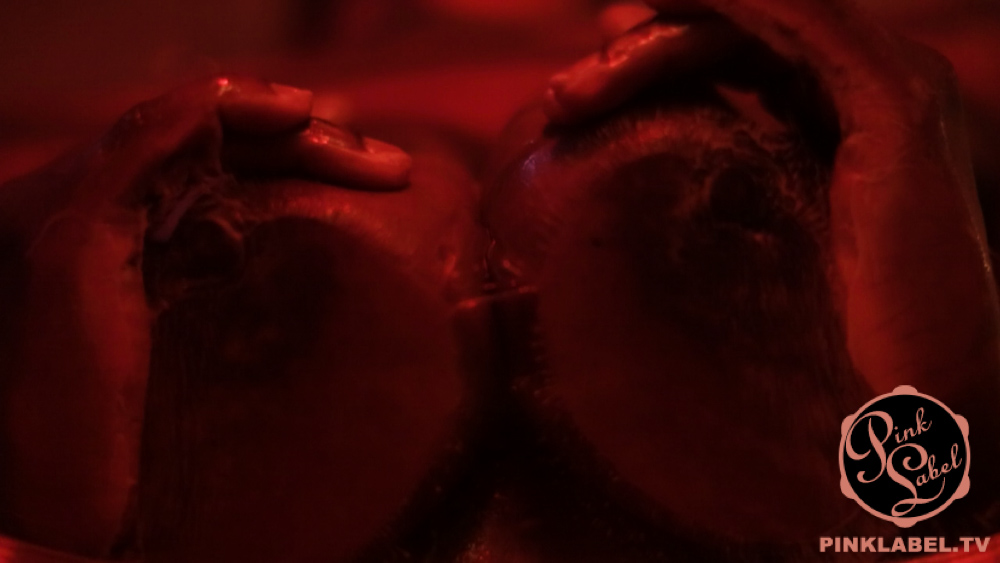 Max Disgrace Crystal Clear 1