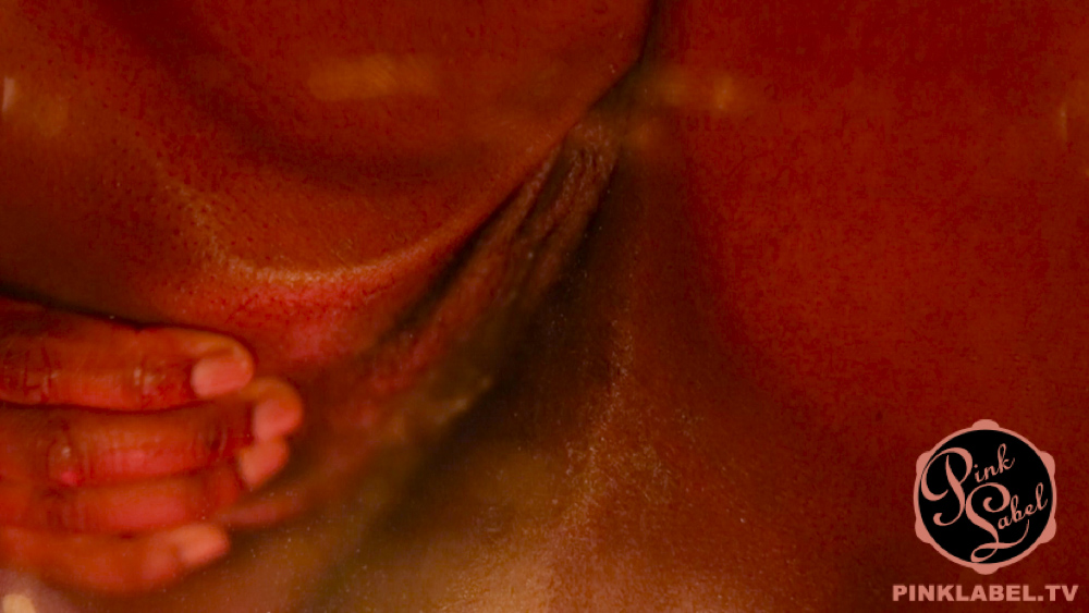 Max Disgrace Crystal Clear 2