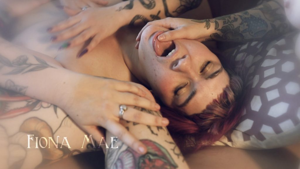 stills Vesperal Satin 05 1